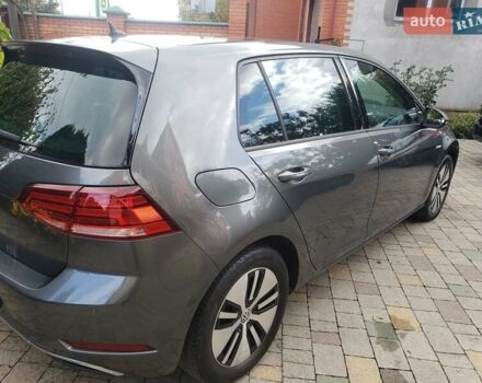 Серый Фольксваген e-Golf, объемом двигателя 0 л и пробегом 65 тыс. км за 13950 $, фото 21 на Automoto.ua