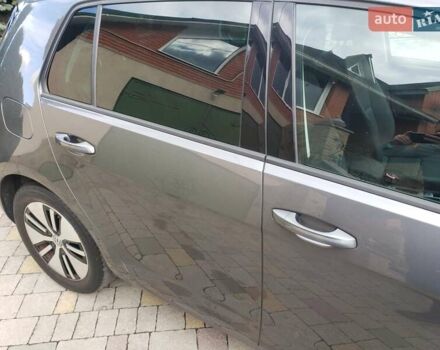 Серый Фольксваген e-Golf, объемом двигателя 0 л и пробегом 65 тыс. км за 13950 $, фото 31 на Automoto.ua