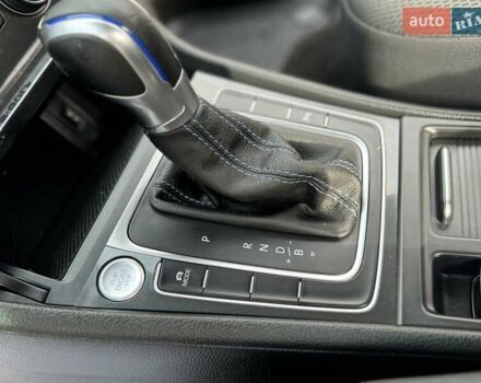 Серый Фольксваген e-Golf, объемом двигателя 0 л и пробегом 100 тыс. км за 12300 $, фото 37 на Automoto.ua