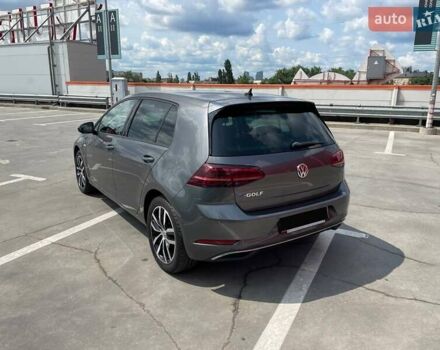 Серый Фольксваген e-Golf, объемом двигателя 0 л и пробегом 123 тыс. км за 12900 $, фото 6 на Automoto.ua