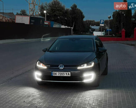 Сірий Фольксваген e-Golf, об'ємом двигуна 0 л та пробігом 202 тис. км за 13000 $, фото 2 на Automoto.ua