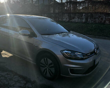 Серый Фольксваген e-Golf, объемом двигателя 0 л и пробегом 63 тыс. км за 14900 $, фото 1 на Automoto.ua