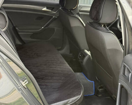 Серый Фольксваген e-Golf, объемом двигателя 0 л и пробегом 79 тыс. км за 12500 $, фото 16 на Automoto.ua