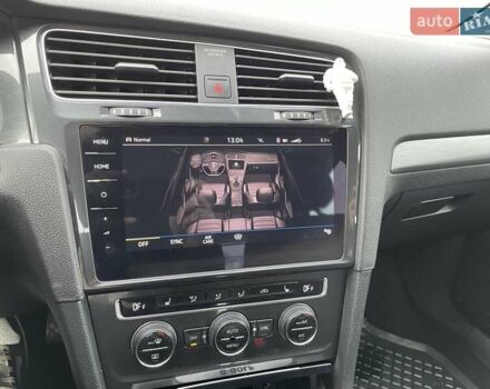 Серый Фольксваген e-Golf, объемом двигателя 0 л и пробегом 84 тыс. км за 15600 $, фото 53 на Automoto.ua