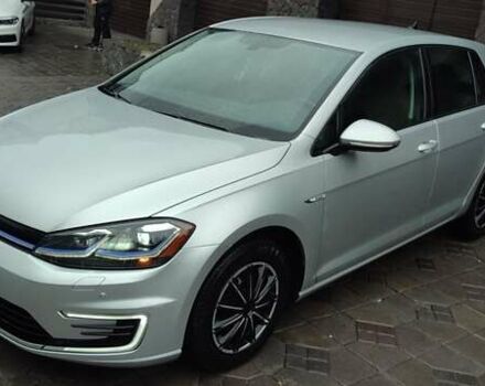Серый Фольксваген e-Golf, объемом двигателя 0 л и пробегом 145 тыс. км за 12700 $, фото 24 на Automoto.ua
