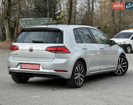 Серый Фольксваген e-Golf, объемом двигателя 0 л и пробегом 100 тыс. км за 12300 $, фото 29 на Automoto.ua