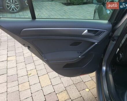 Серый Фольксваген e-Golf, объемом двигателя 0 л и пробегом 65 тыс. км за 13950 $, фото 54 на Automoto.ua