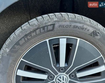 Сірий Фольксваген e-Golf, об'ємом двигуна 0 л та пробігом 202 тис. км за 13000 $, фото 14 на Automoto.ua