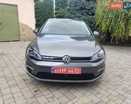 Серый Фольксваген e-Golf, объемом двигателя 0 л и пробегом 65 тыс. км за 13950 $, фото 33 на Automoto.ua
