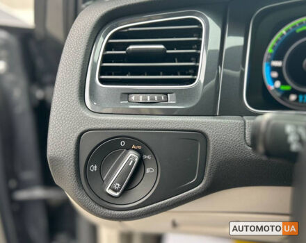 Сірий Фольксваген e-Golf, об'ємом двигуна 35 л та пробігом 109 тис. км за 16999 $, фото 8 на Automoto.ua