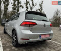 Серый Фольксваген e-Golf, объемом двигателя 0 л и пробегом 91 тыс. км за 15099 $, фото 15 на Automoto.ua