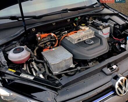 Сірий Фольксваген e-Golf, об'ємом двигуна 0 л та пробігом 97 тис. км за 12800 $, фото 19 на Automoto.ua