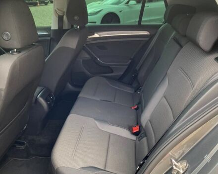 Серый Фольксваген e-Golf, объемом двигателя 36 л и пробегом 56 тыс. км за 17800 $, фото 19 на Automoto.ua