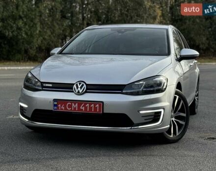 Серый Фольксваген e-Golf, объемом двигателя 0 л и пробегом 100 тыс. км за 12300 $, фото 11 на Automoto.ua