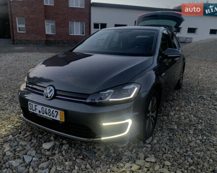 Серый Фольксваген e-Golf, объемом двигателя 0 л и пробегом 127 тыс. км за 11950 $, фото 21 на Automoto.ua