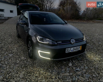Серый Фольксваген e-Golf, объемом двигателя 0 л и пробегом 127 тыс. км за 11950 $, фото 20 на Automoto.ua
