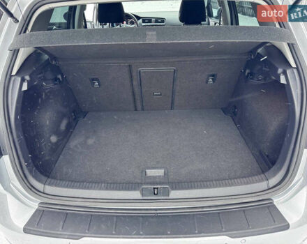 Серый Фольксваген e-Golf, объемом двигателя 0 л и пробегом 59 тыс. км за 13300 $, фото 21 на Automoto.ua