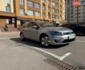 Серый Фольксваген e-Golf, объемом двигателя 0 л и пробегом 140 тыс. км за 13999 $, фото 1 на Automoto.ua