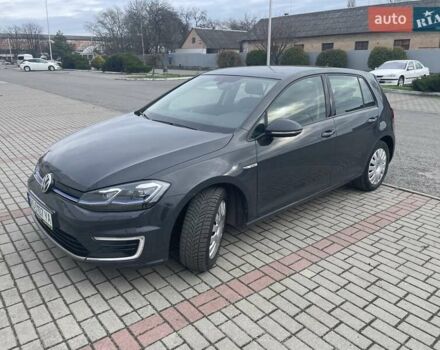 Серый Фольксваген e-Golf, объемом двигателя 0 л и пробегом 84 тыс. км за 15600 $, фото 10 на Automoto.ua
