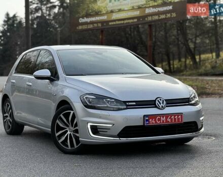 Серый Фольксваген e-Golf, объемом двигателя 0 л и пробегом 100 тыс. км за 12300 $, фото 2 на Automoto.ua
