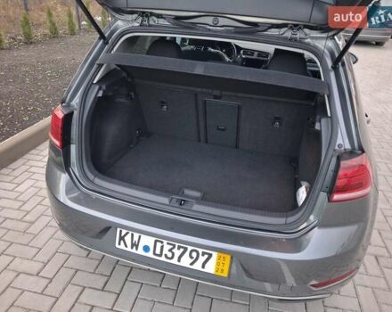 Серый Фольксваген e-Golf, объемом двигателя 0 л и пробегом 97 тыс. км за 11900 $, фото 14 на Automoto.ua