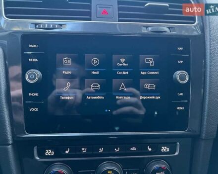 Серый Фольксваген e-Golf, объемом двигателя 0 л и пробегом 145 тыс. км за 11950 $, фото 26 на Automoto.ua