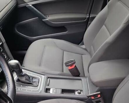 Серый Фольксваген e-Golf, объемом двигателя 0 л и пробегом 145 тыс. км за 12700 $, фото 4 на Automoto.ua