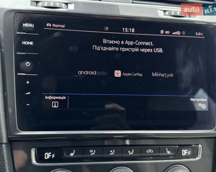 Серый Фольксваген e-Golf, объемом двигателя 0 л и пробегом 91 тыс. км за 15099 $, фото 69 на Automoto.ua