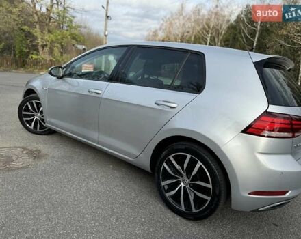 Серый Фольксваген e-Golf, объемом двигателя 0 л и пробегом 100 тыс. км за 12300 $, фото 23 на Automoto.ua