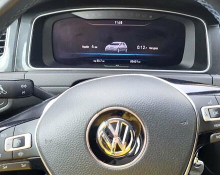 Серый Фольксваген e-Golf, объемом двигателя 0 л и пробегом 84 тыс. км за 14500 $, фото 4 на Automoto.ua