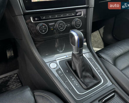 Сірий Фольксваген e-Golf, об'ємом двигуна 0 л та пробігом 73 тис. км за 14999 $, фото 32 на Automoto.ua