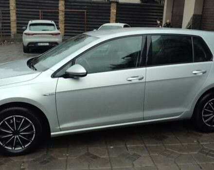 Серый Фольксваген e-Golf, объемом двигателя 0 л и пробегом 145 тыс. км за 12700 $, фото 15 на Automoto.ua