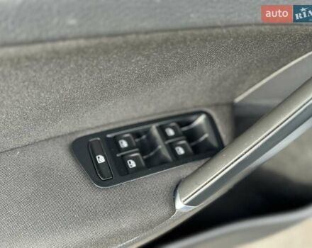 Серый Фольксваген e-Golf, объемом двигателя 0 л и пробегом 100 тыс. км за 12300 $, фото 34 на Automoto.ua