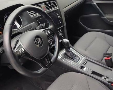 Серый Фольксваген e-Golf, объемом двигателя 0 л и пробегом 145 тыс. км за 12700 $, фото 5 на Automoto.ua
