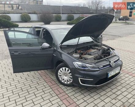 Серый Фольксваген e-Golf, объемом двигателя 0 л и пробегом 84 тыс. км за 15600 $, фото 28 на Automoto.ua