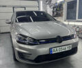 Серый Фольксваген e-Golf, объемом двигателя 0 л и пробегом 87 тыс. км за 14999 $, фото 6 на Automoto.ua