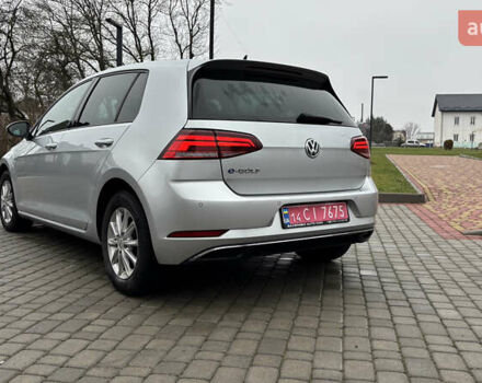 Серый Фольксваген e-Golf, объемом двигателя 0 л и пробегом 127 тыс. км за 14200 $, фото 3 на Automoto.ua