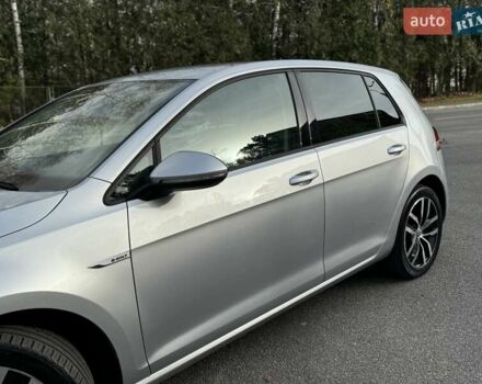 Серый Фольксваген e-Golf, объемом двигателя 0 л и пробегом 100 тыс. км за 12300 $, фото 12 на Automoto.ua