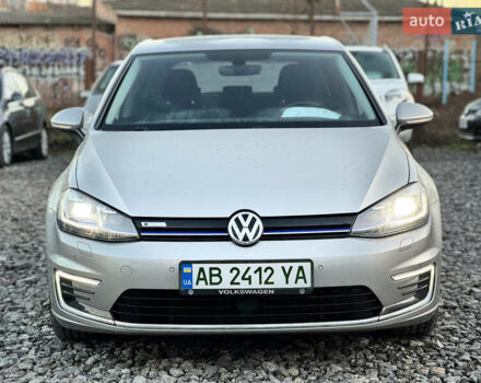 Серый Фольксваген e-Golf, объемом двигателя 0 л и пробегом 90 тыс. км за 14500 $, фото 2 на Automoto.ua