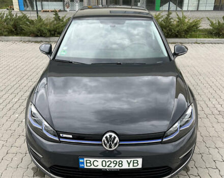 Серый Фольксваген e-Golf, объемом двигателя 0 л и пробегом 45 тыс. км за 14800 $, фото 13 на Automoto.ua