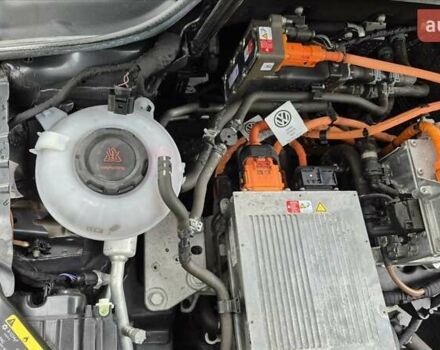 Сірий Фольксваген e-Golf, об'ємом двигуна 0 л та пробігом 81 тис. км за 15600 $, фото 7 на Automoto.ua