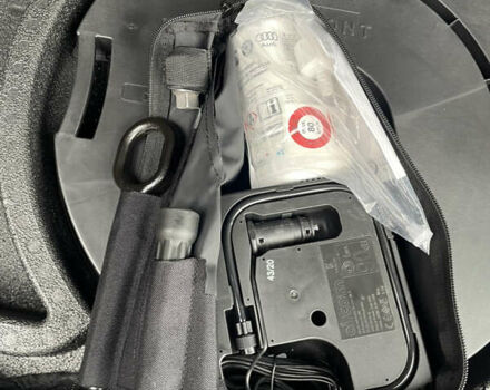 Сірий Фольксваген e-Golf, об'ємом двигуна 0 л та пробігом 40 тис. км за 16500 $, фото 55 на Automoto.ua