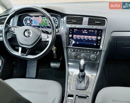 Фольксваген e-Golf 2020 в Кропивницком (Кировограде) на Automoto.ua Серый Фольксваген e-Golf, объемом двигателя 0 л и пробегом 125 тыс. км за 14550 $, фото 35 на Automoto.ua