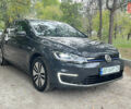 Серый Фольксваген e-Golf, объемом двигателя 0 л и пробегом 59 тыс. км за 15400 $, фото 2 на Automoto.ua