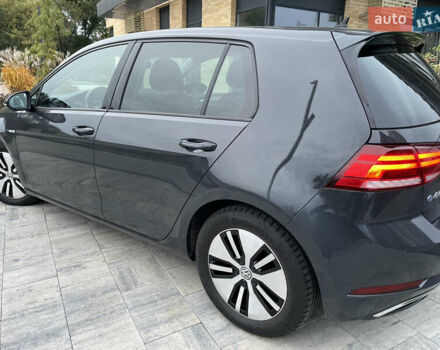 Серый Фольксваген e-Golf, объемом двигателя 0 л и пробегом 91 тыс. км за 13500 $, фото 6 на Automoto.ua