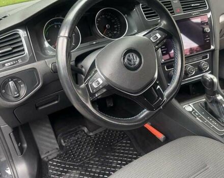 Сірий Фольксваген e-Golf, об'ємом двигуна 0 л та пробігом 67 тис. км за 15400 $, фото 16 на Automoto.ua
