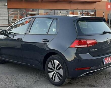 Серый Фольксваген e-Golf, объемом двигателя 0 л и пробегом 140 тыс. км за 12300 $, фото 10 на Automoto.ua