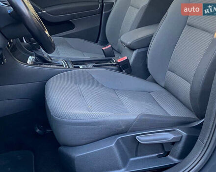 Серый Фольксваген e-Golf, объемом двигателя 0 л и пробегом 157 тыс. км за 12499 $, фото 47 на Automoto.ua