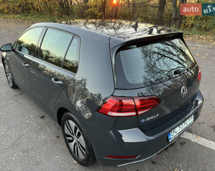 Серый Фольксваген e-Golf, объемом двигателя 0 л и пробегом 69 тыс. км за 12950 $, фото 10 на Automoto.ua