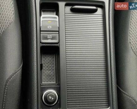 Серый Фольксваген e-Golf, объемом двигателя 0 л и пробегом 108 тыс. км за 13499 $, фото 45 на Automoto.ua